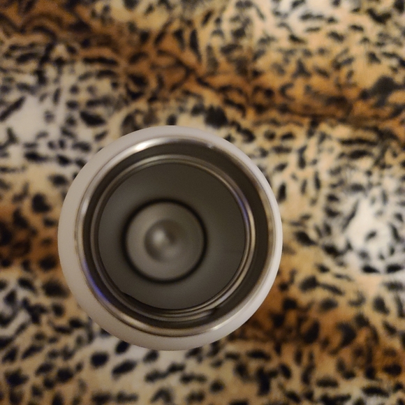 Hydro Flask - Picture 9 of 17